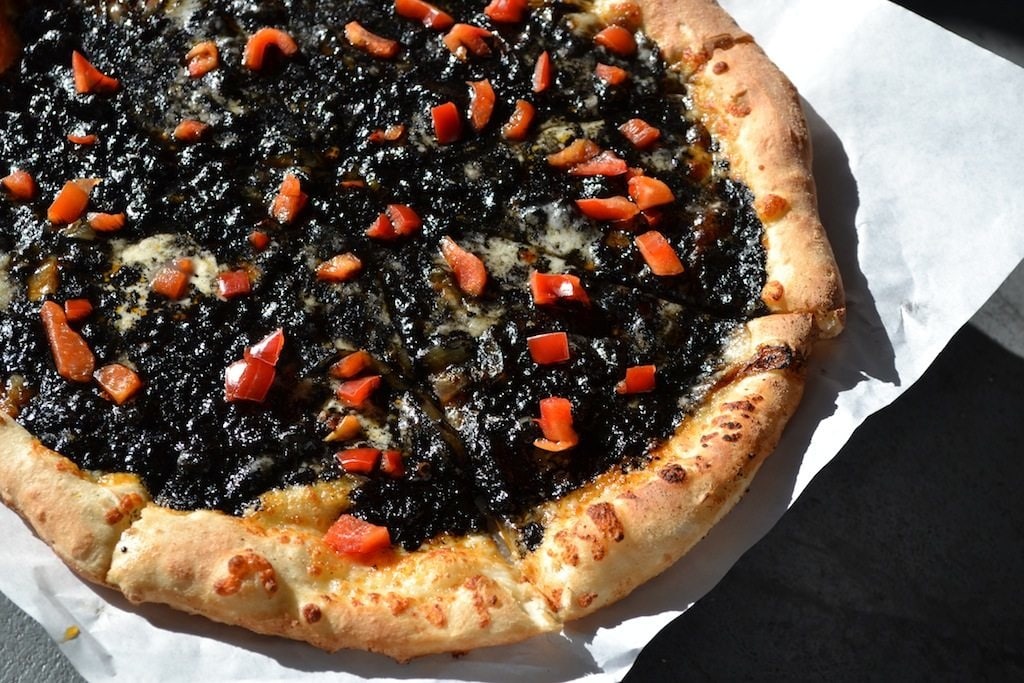 10-of-the-weirdest-pizza-toppings-secretmenus