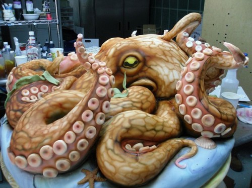 200-pound-octopus-cake-500x374